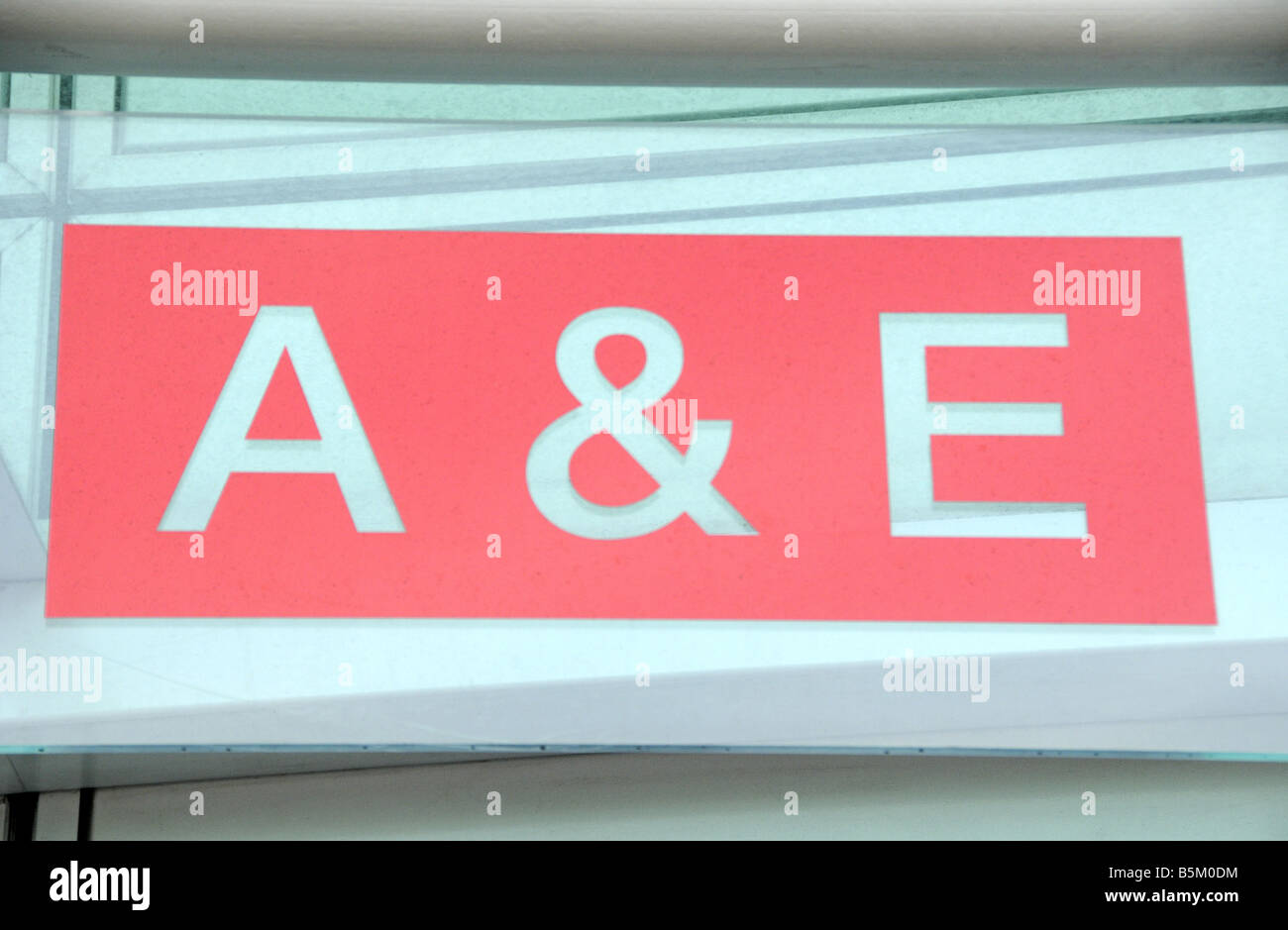 Hospital a&e sign hi-res stock photography and images - Alamy