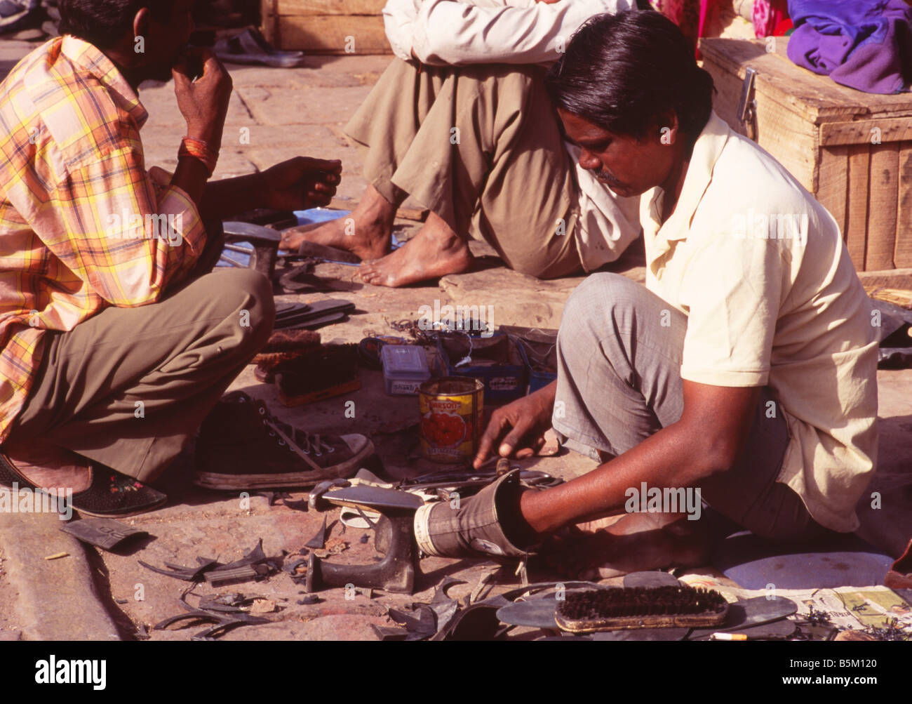 Street Cobbler High Resolution Stock Photography and Images Alamy