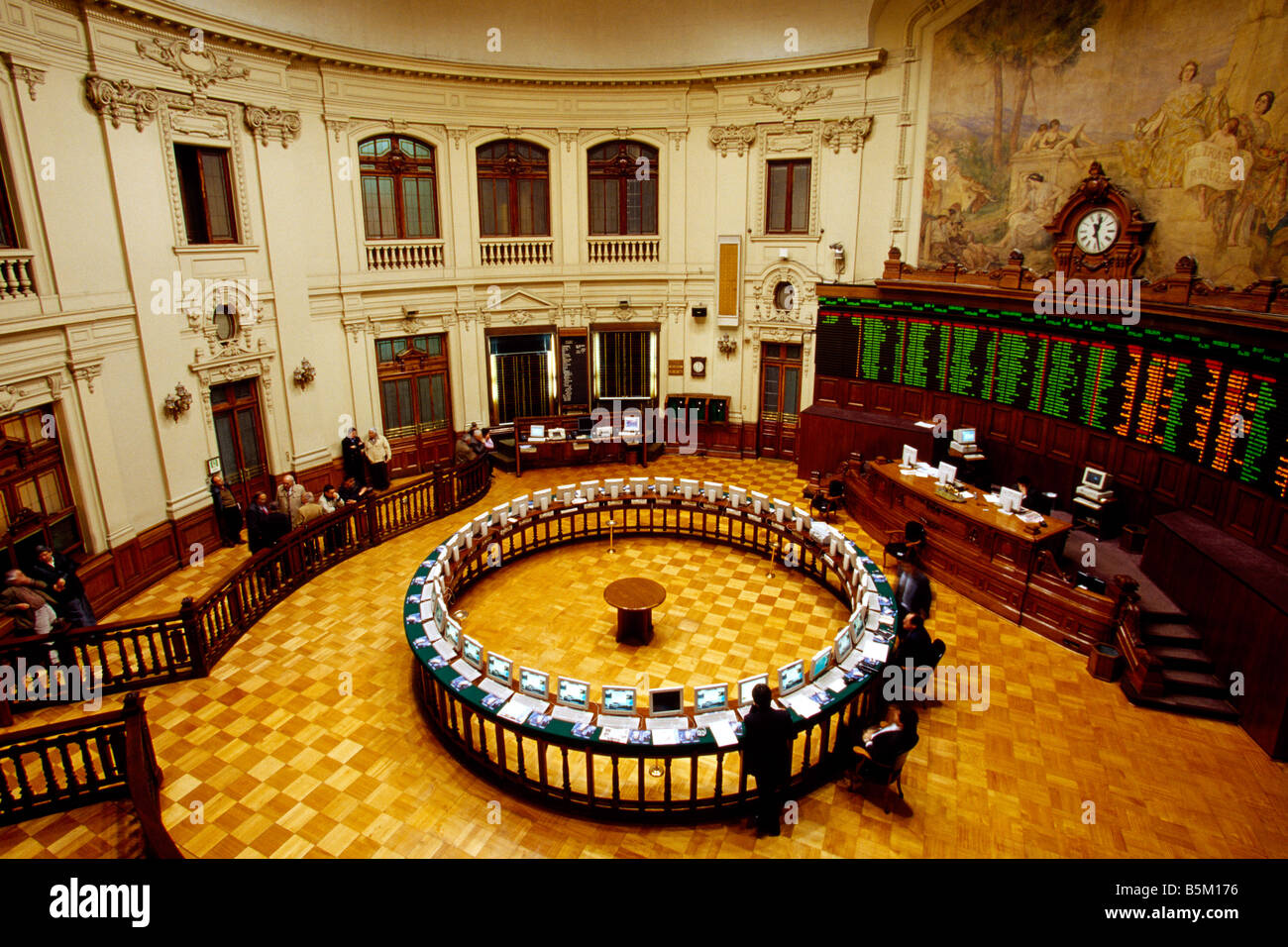 Santiago stock exchange hi-res stock photography and images - Alamy