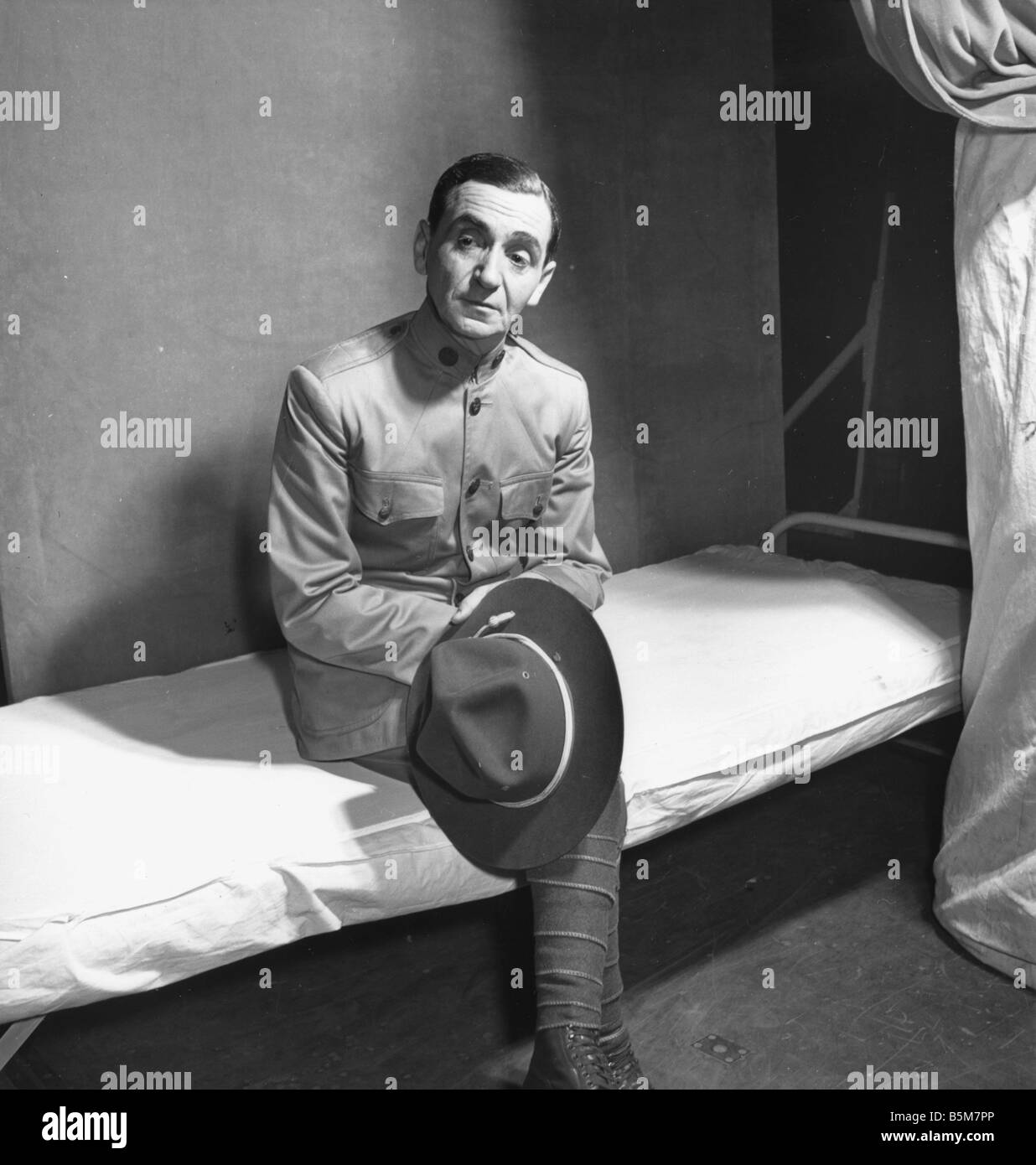 1US 584 B1942 Irving Berlin Photo 1942 Berlin Irving origin Israel Baline American composer of Russian origin 1888 1989 Photo Ju Stock Photo