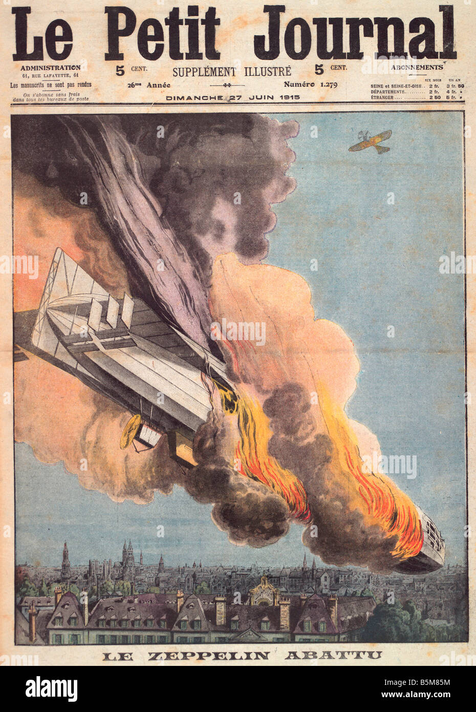 2 G55 B1 1915 2 E German airship 1915 Le Petit Journal History World War I Aerial warfare Le Zeppelin abattu A German recon aiss Stock Photo