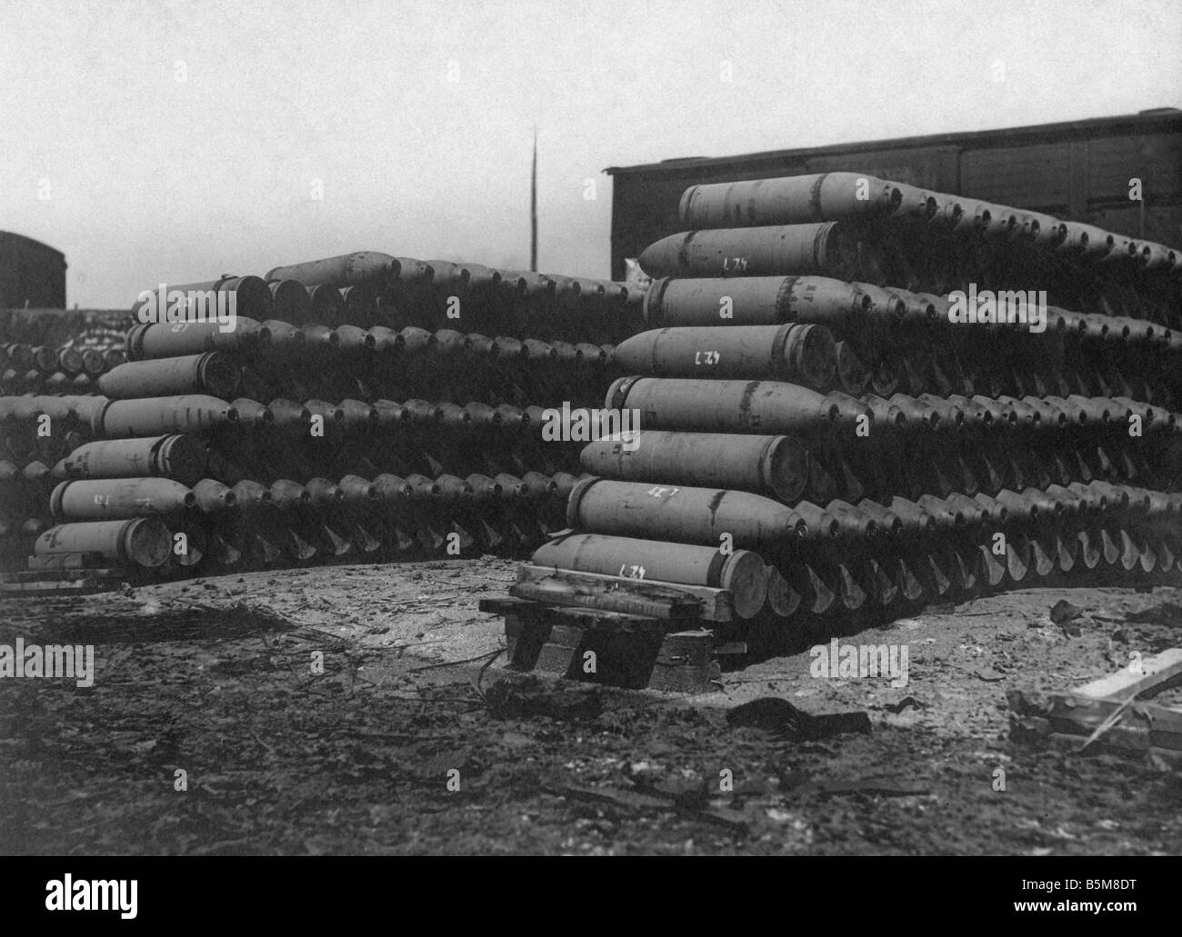 World war 1 ammunition hires stock photography and images Alamy