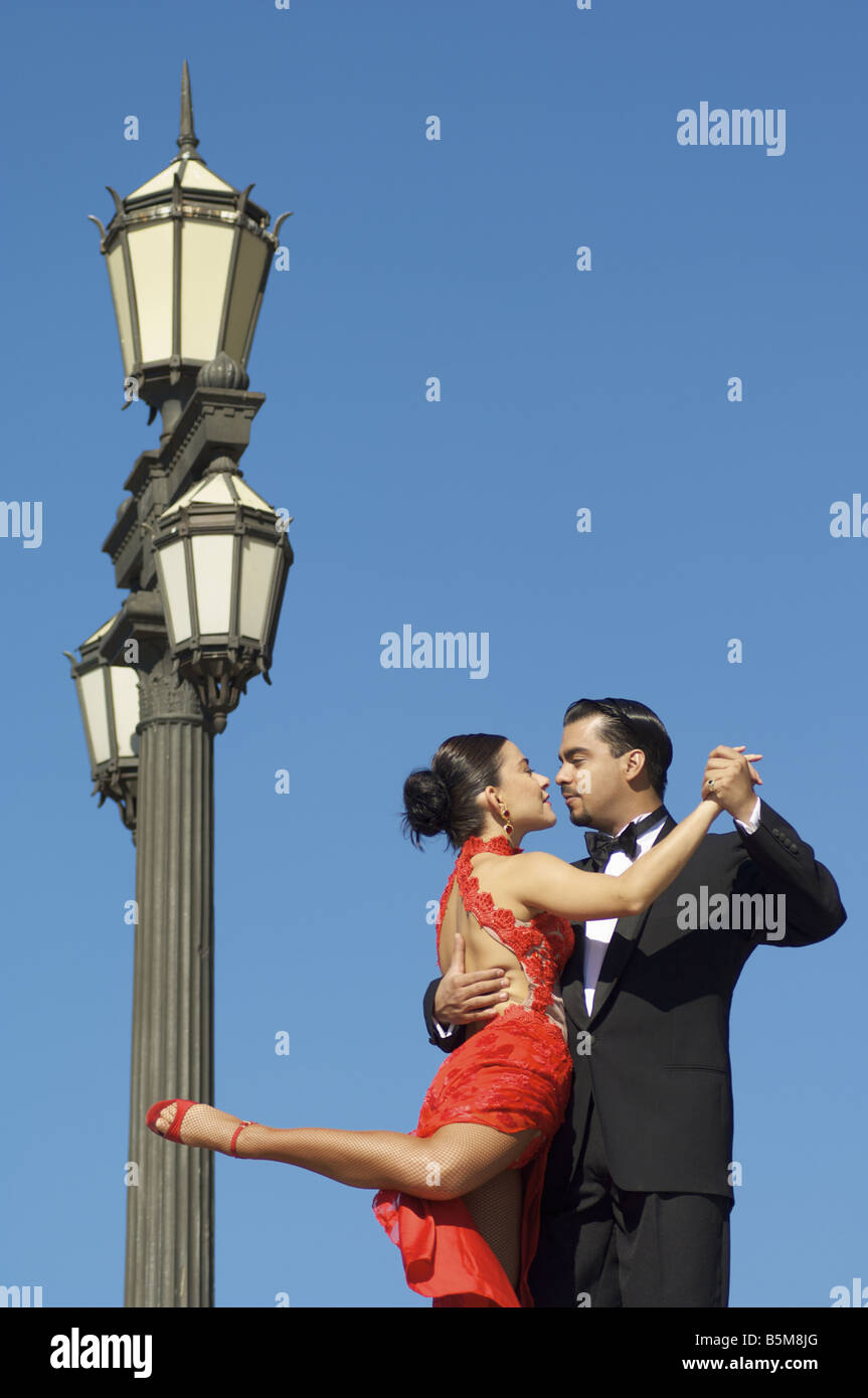 Tango dance vertical hi-res stock photography and images - Alamy