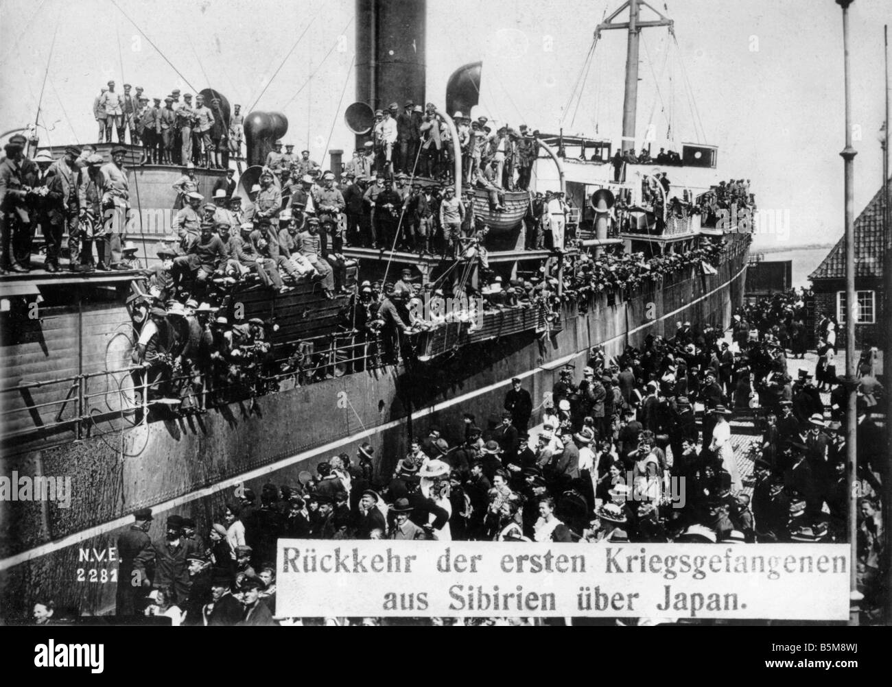 2 G55 K1 1919 5 Return of German POWs WWI 1919 History World War I Prisoners of war The return of the first German prison ers of Stock Photo