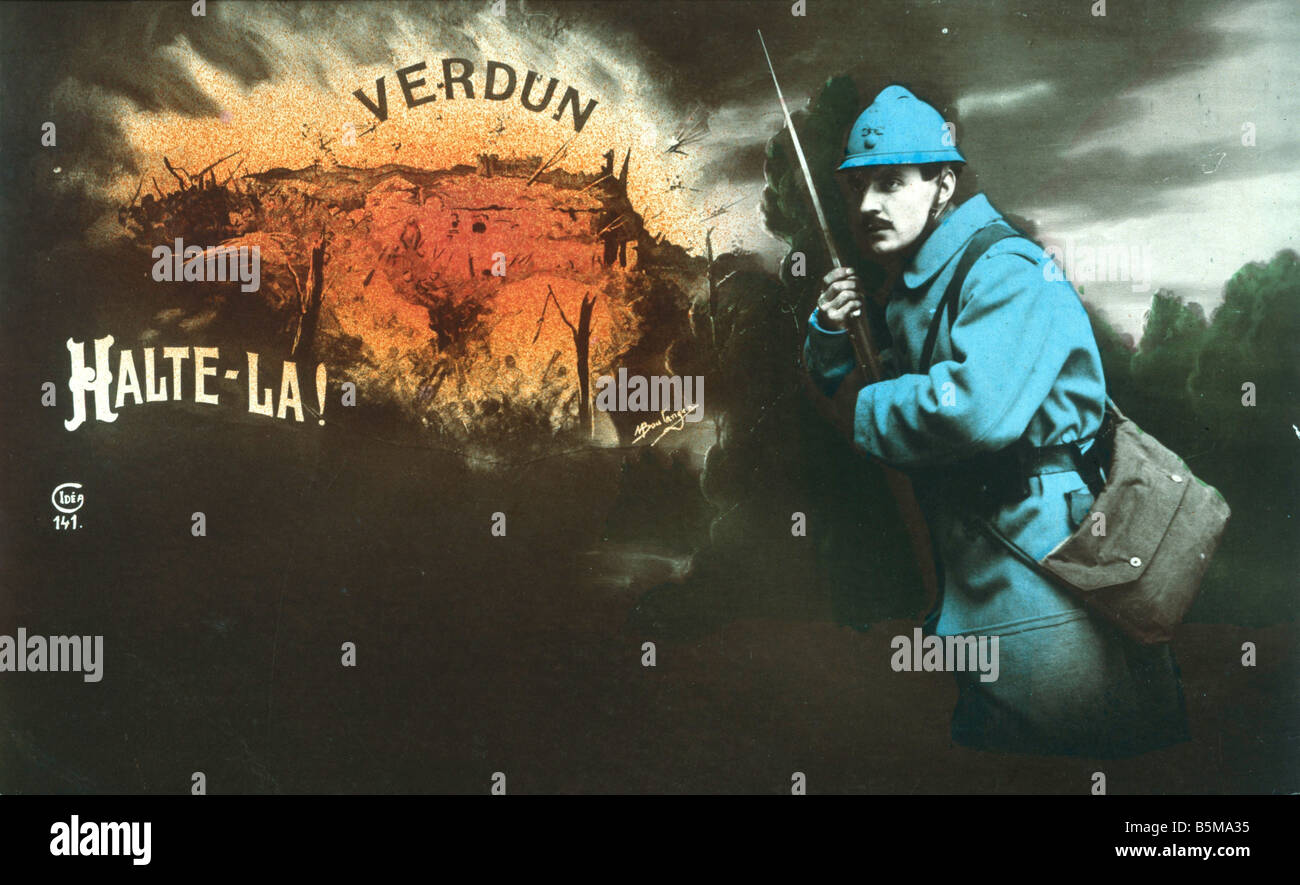 2 G55 P1 1916 10 E Verdun Halte la French Postcard History World War One Propaganda etc Verdun Halte la French soldier at Verdun Stock Photo