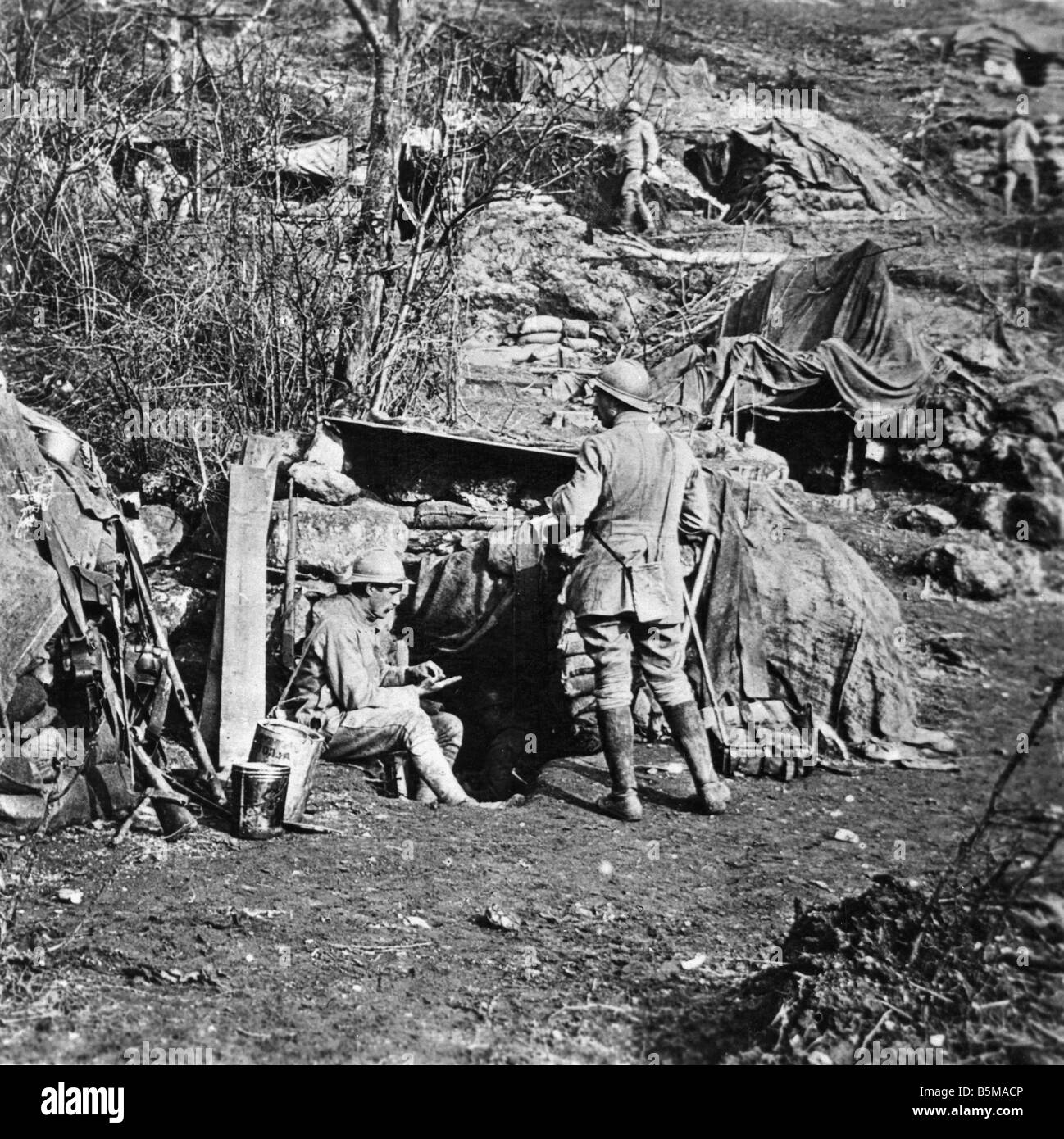 2 G55 W1 1917 12 E Western Front Trench Chemin d Dames History WWI Western Front Trench warfare Chemin des Dames Dep Aisne and r Stock Photo