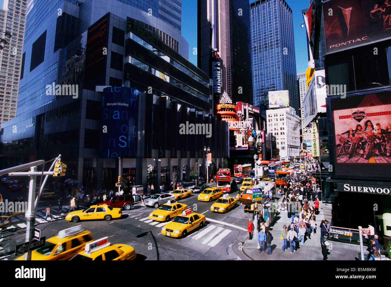 New York City Times Square, Broadway. Traffic congestion. High angle ...
