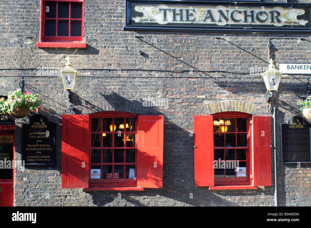 The Anchor Bankside pub London SE1 Stock Photo