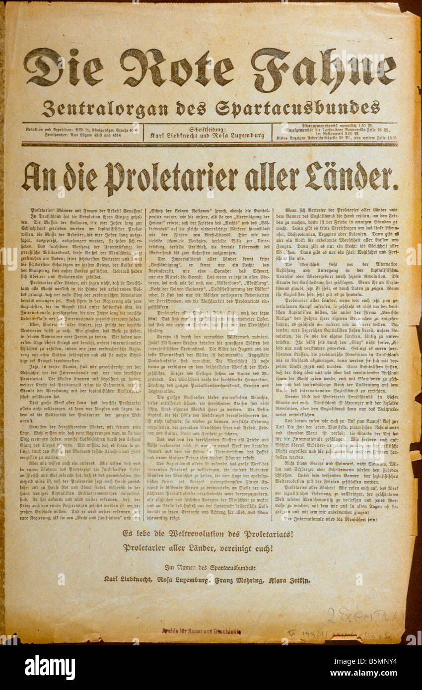 8 1918 11 10 E1 2 E Die Rote Fahne Newspaper Berlin 1918 Revolution 1918 19 Berlin On 10 November 1918 the newspaper Ber liner L Stock Photo