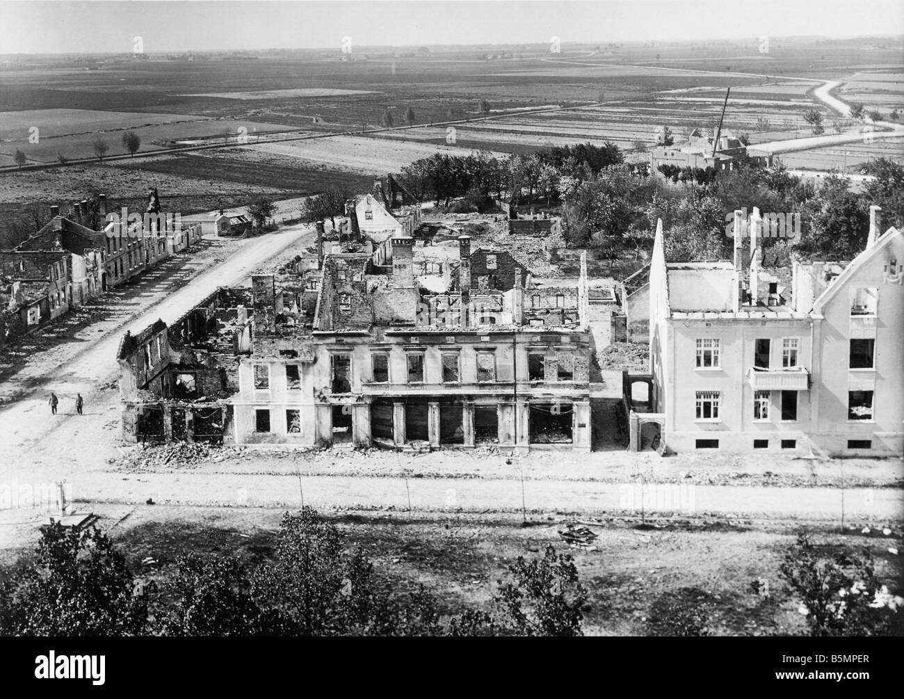 9 1914 8 26 A1 2 E East Front view of ruined houses World War I Eastern Front Battle near Tannenberg Masuren East Prussia from 2 Stock Photo