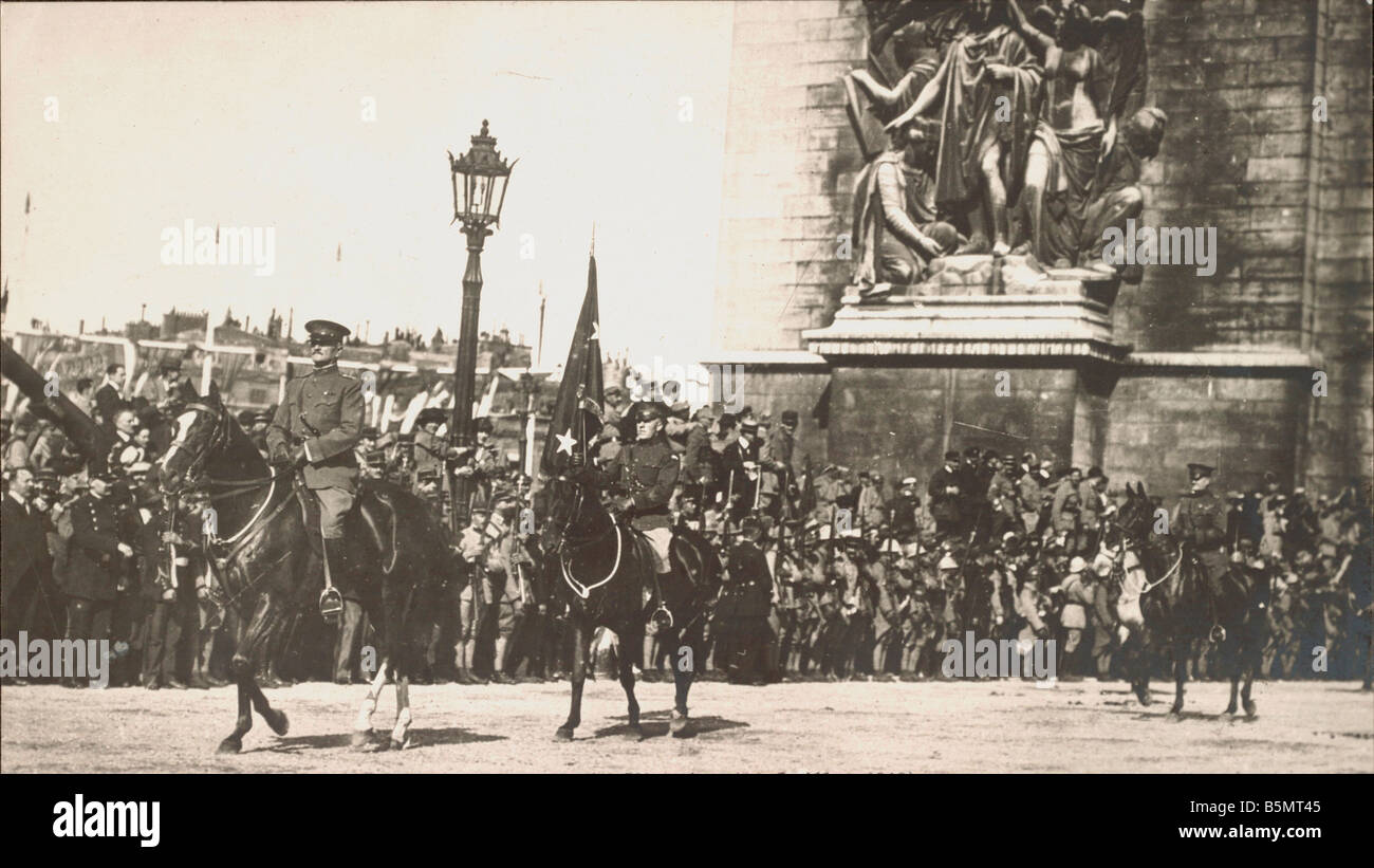 9FK 1919 7 14 A1 12 E Vict celeb Paris 14 7 1919 Pershing Paris 14th July 1919 Allied victory celebration at the end of World Wa Stock Photo