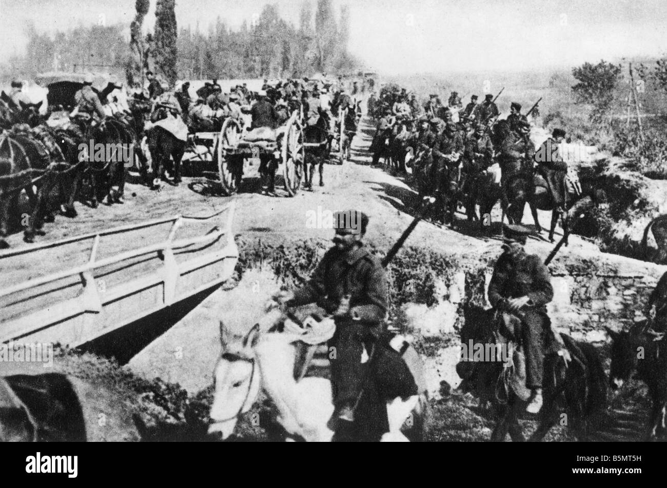 Greek a French troops Saloniki 1915 World War 1 Greece French and Greek troops on the march at Saloniki Photo 6th November 1915 Stock Photo
