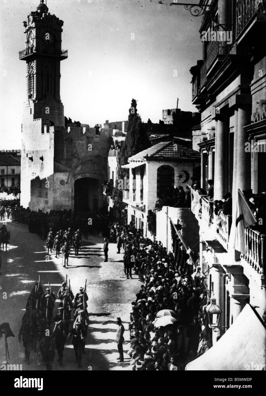 9IS 1917 12 9 A1 5 E WW1 Capture of Jerusalem by Britain World War 1 Turkish British battles Capture of Jerusalem by British tro Stock Photo