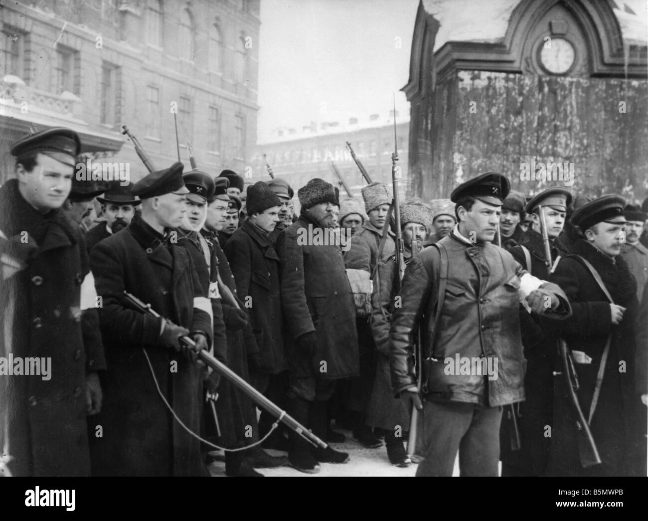 9RD 1917 3 12 A1 6 February Revolution Petrograd 1917 February Revolution 12 March 1917 27 Feb old style The Petrograd Garrison Stock Photo