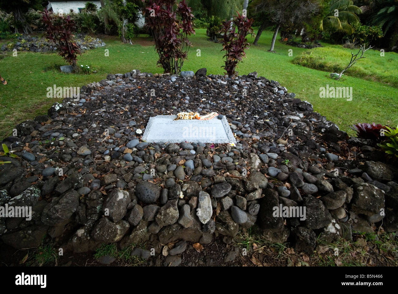 Charles lindbergh grave hires stock photography and images Alamy