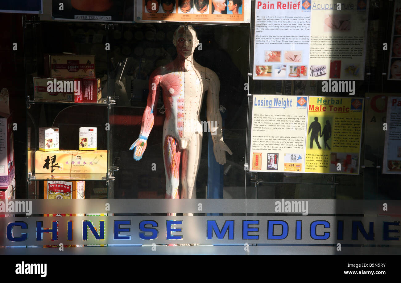 Chinese herbal medicine shop window hires stock photography and images