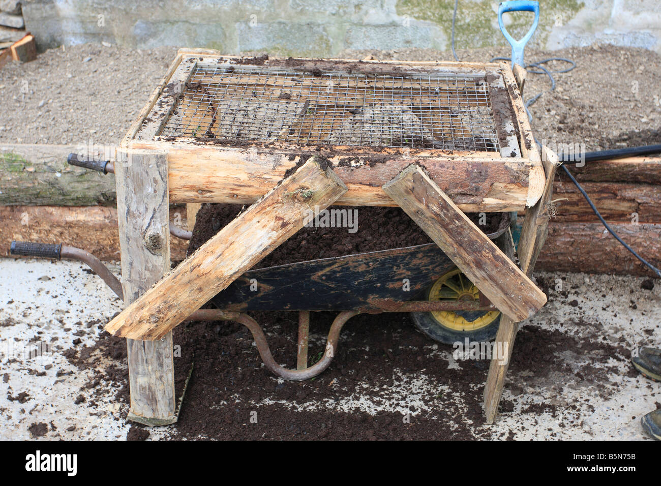 HOME MADE SIEVE FOR SOIL OR COMPOST Stock Photo Alamy