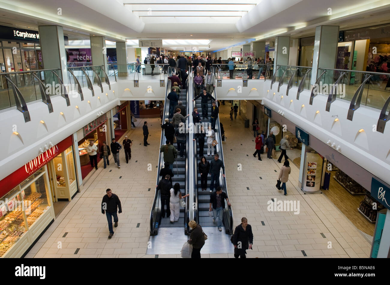 Packed Escalator in Frenchgate 'Shopping Centre' in Doncaster, 'South Yorkshire' England 'Great Britain' Stock Photo