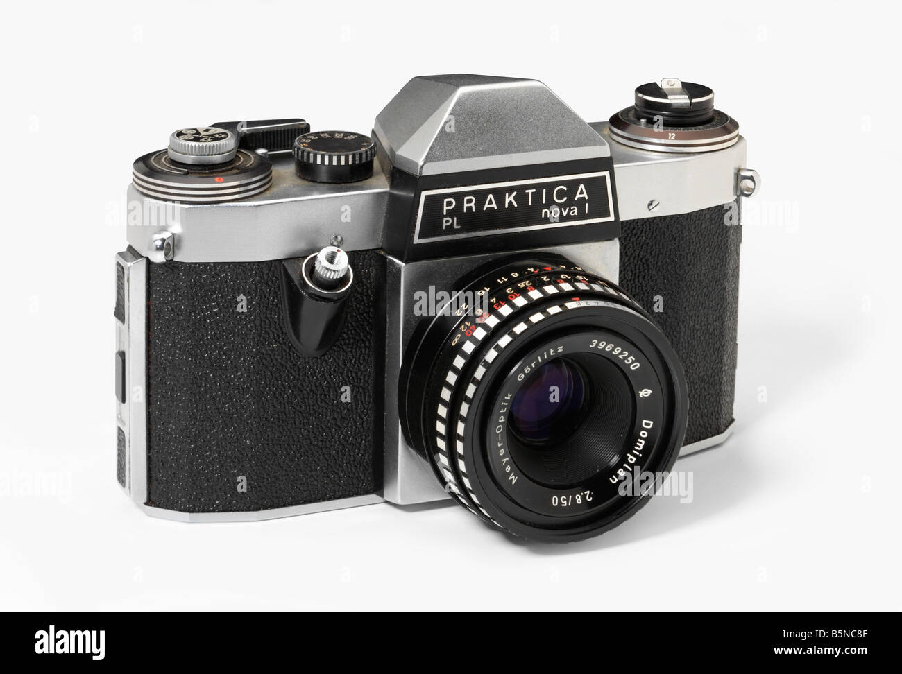 Praktica Nova 1 35mm single lens reflex camera Stock Photo - Alamy