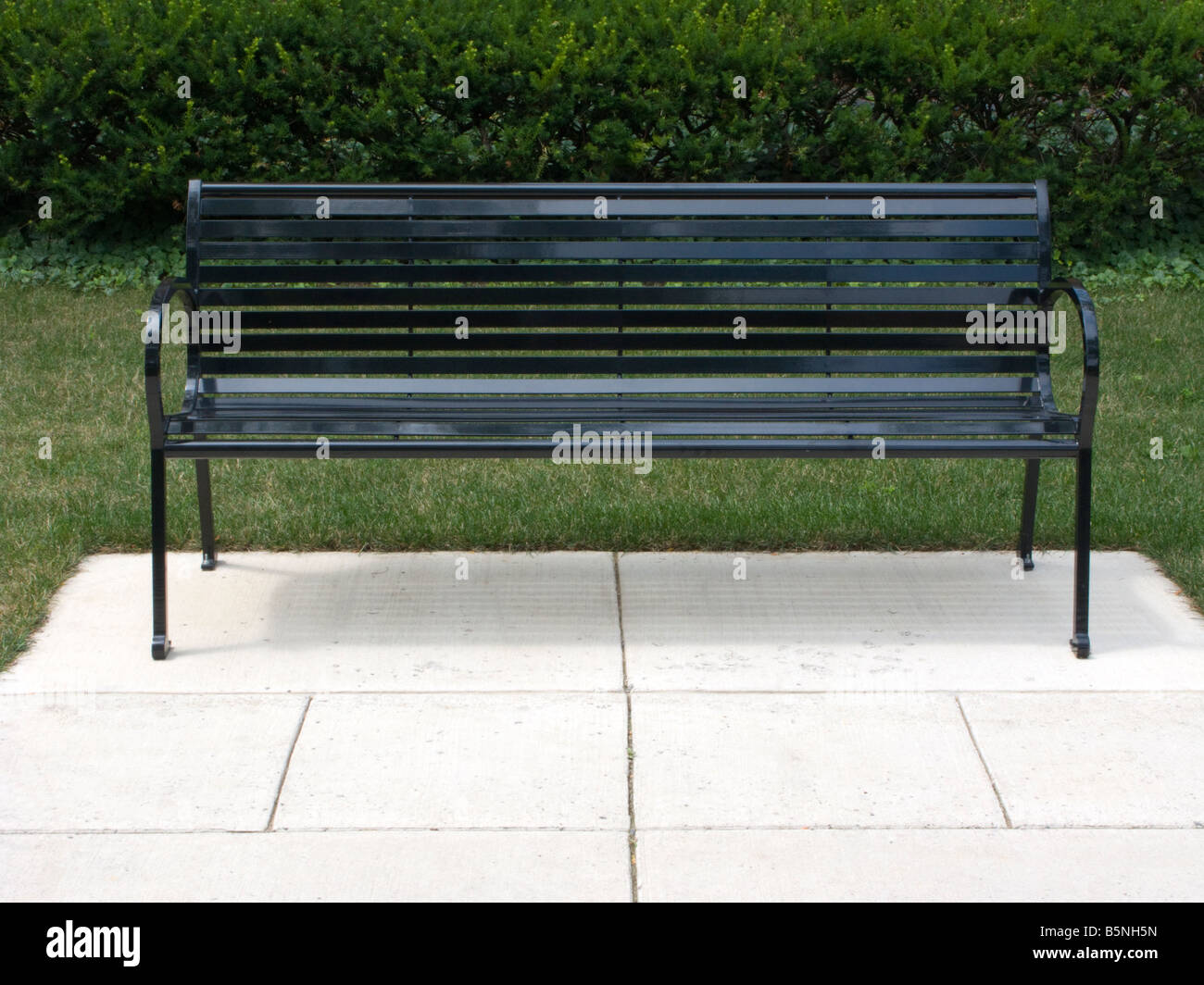 MODERN METAL PARK BENCH Stock Photo Alamy