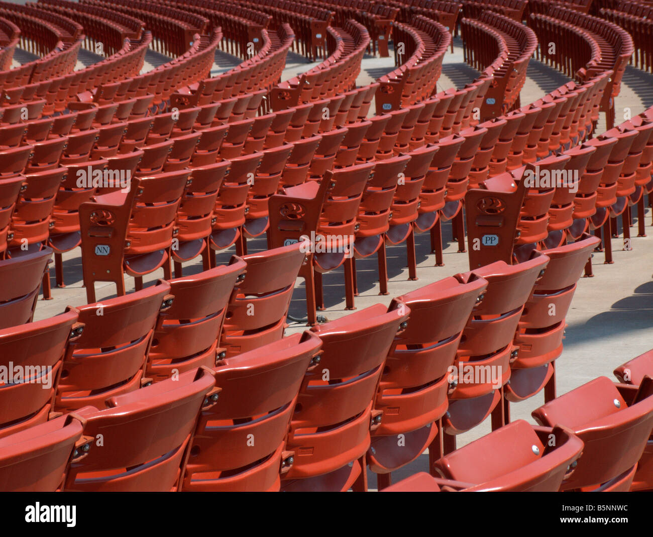 Rows of chairs at Jay Pritzker Pavilion (by Frank Gehry, finished in july 2004). Millennium Park. Chicago. Illinois. USA Stock Photo
