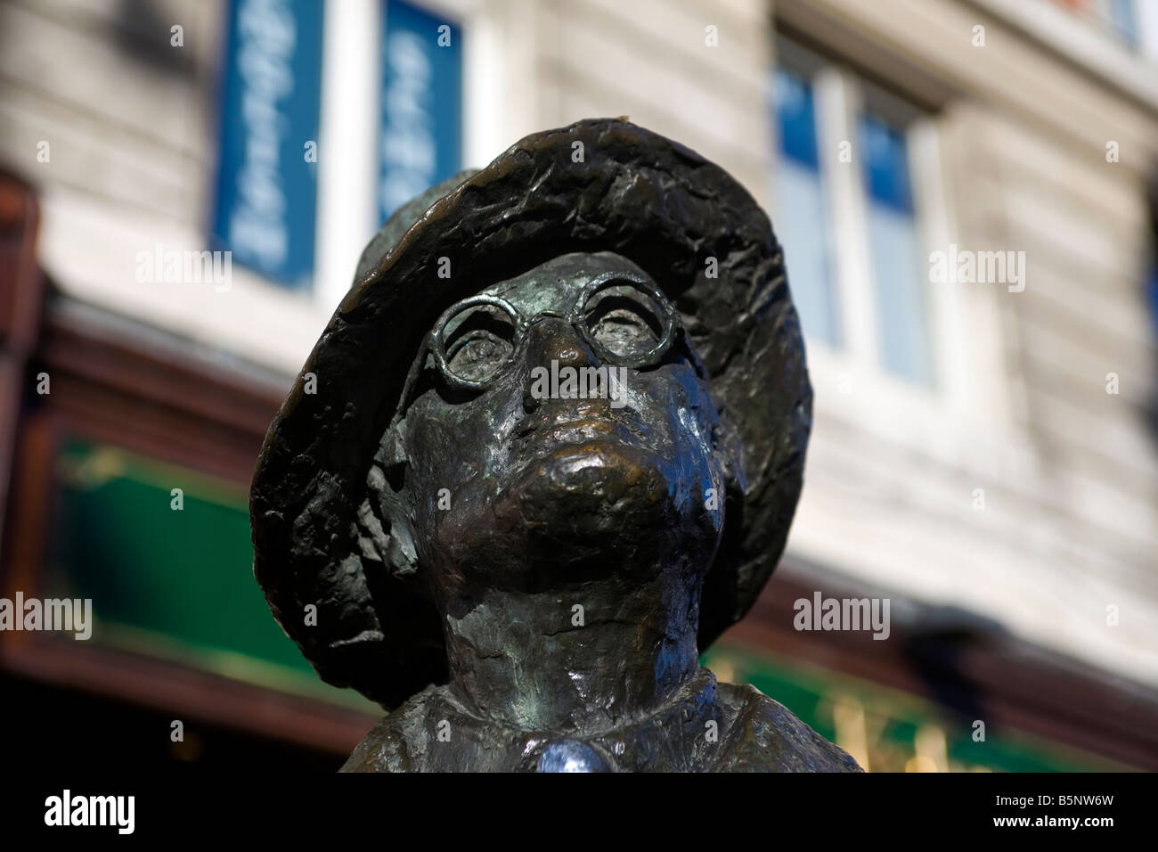 Statue of novelist James Joyce on Dublin's North Earl Street by ...