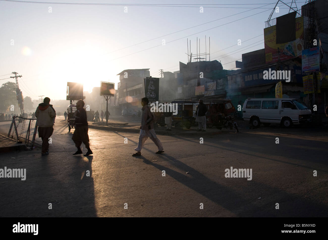 Early Morning Street Sunrise Scene Lahore Pakistan Stock Photo Alamy