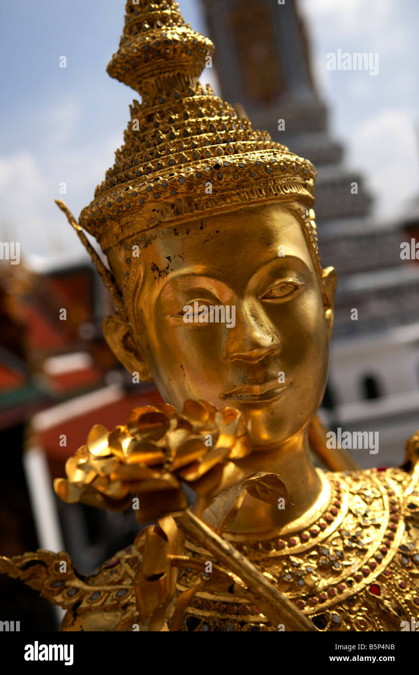 A statue at the Grand Palace complex in Bangkok, Thailand Stock Photo ...