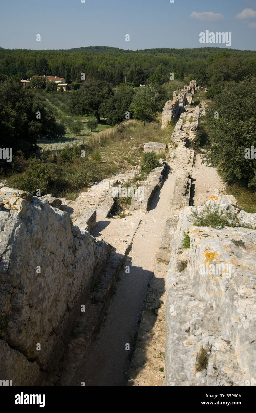 Roman aqueduct in France Stock Photo Alamy