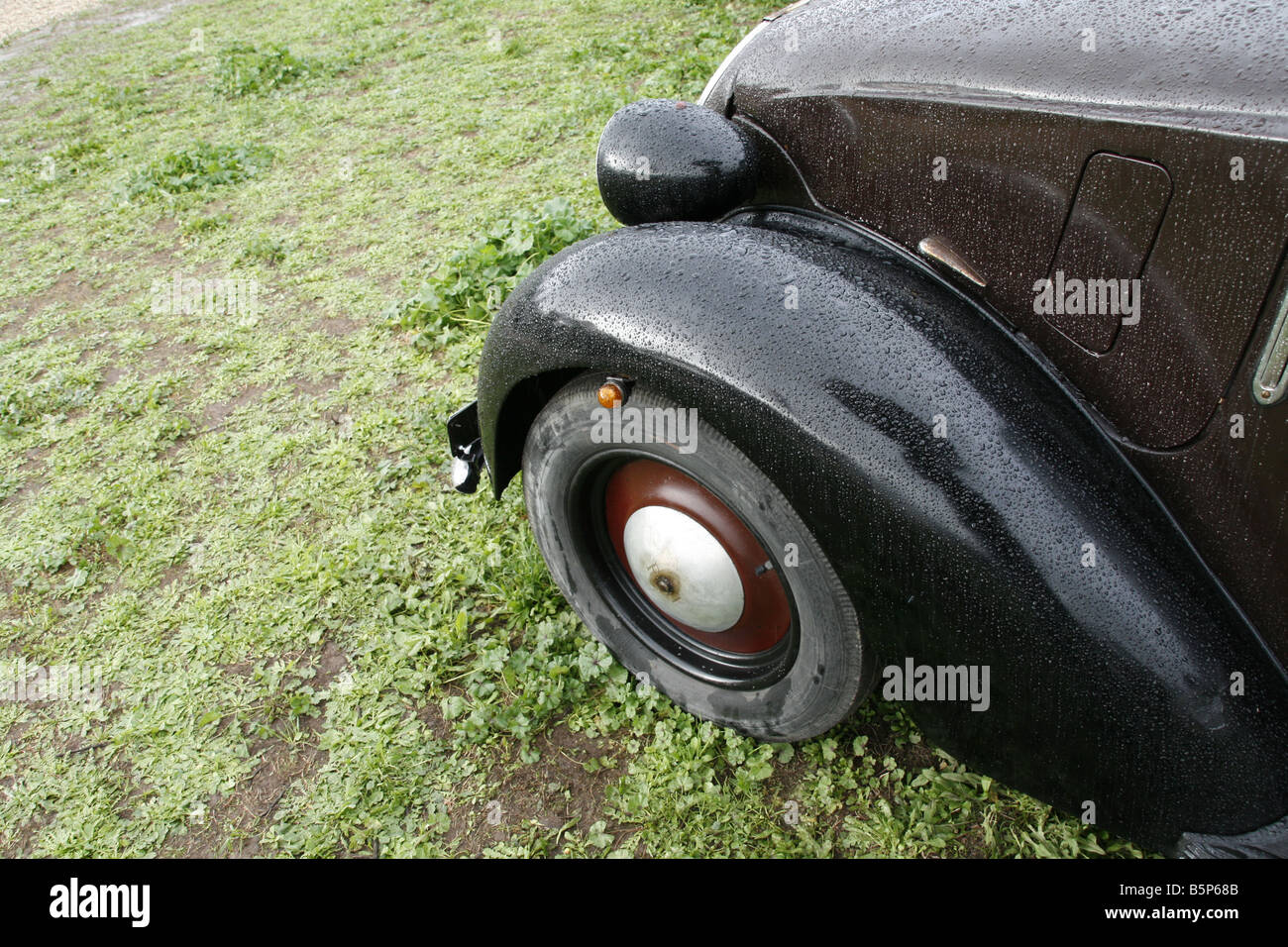 Vehicle Rear Tire Car rear tire floor hi-res stock photography and images - Alamy