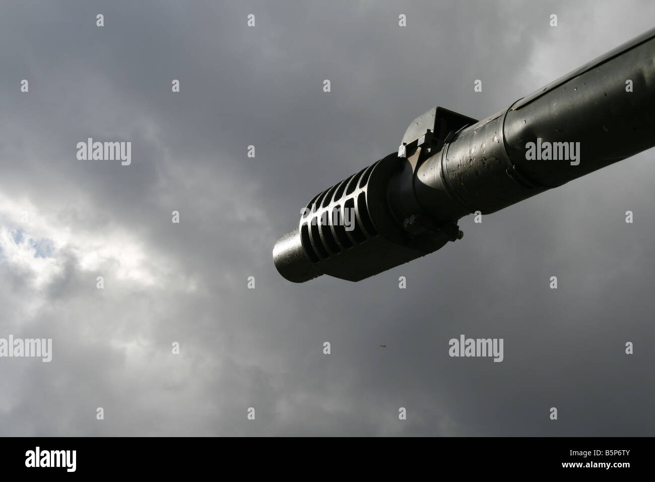 detail of army tank gun turret on battle field Stock Photo Alamy