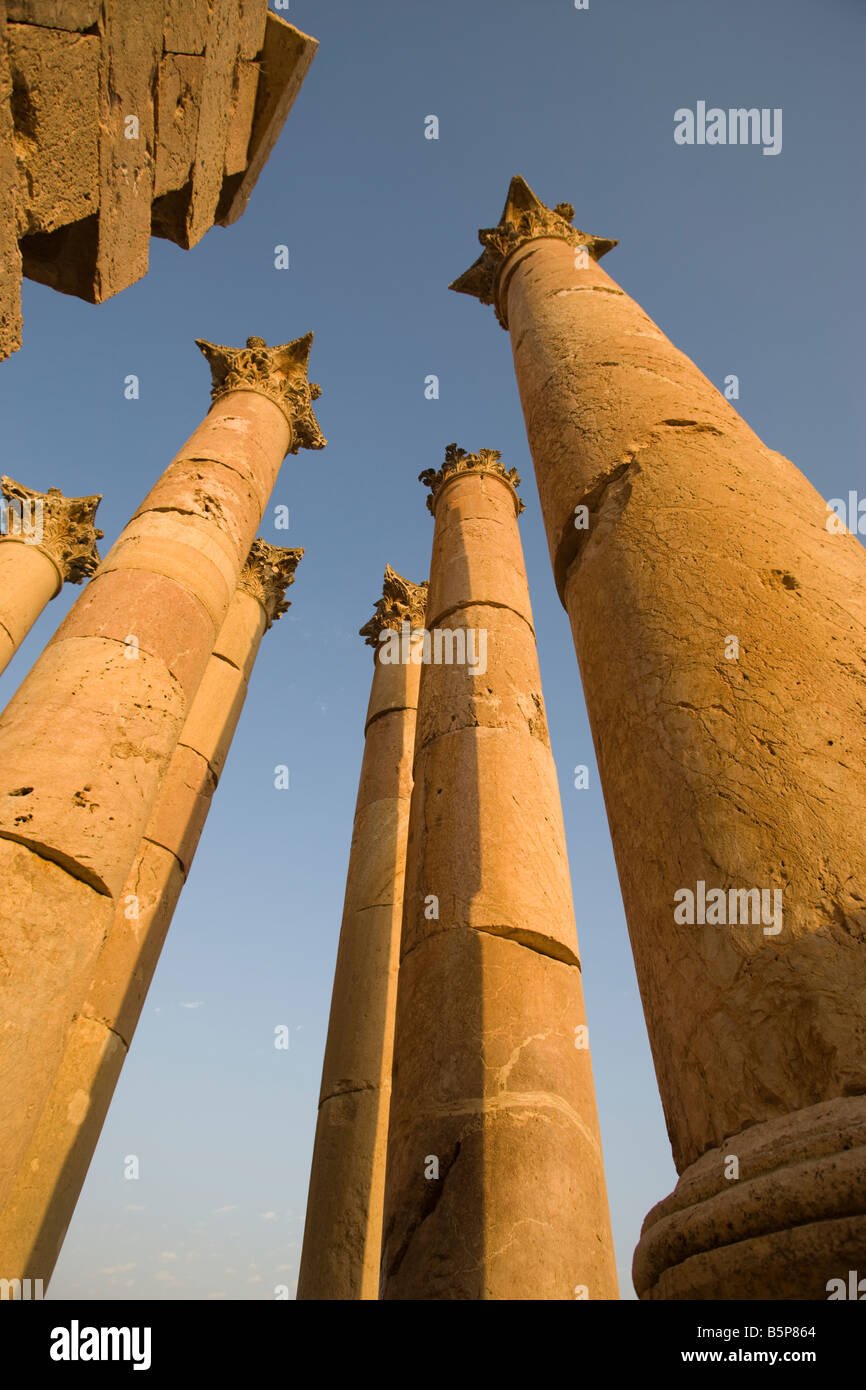CORINTHIAN STYLE STONE COLUMNS ROMAN TEMPLE OF ARTEMIS RUINS JERASH ...