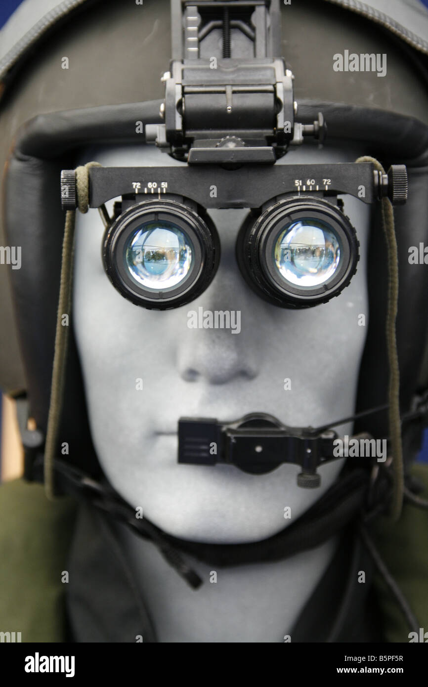Night vision goggles hires stock photography and images Alamy