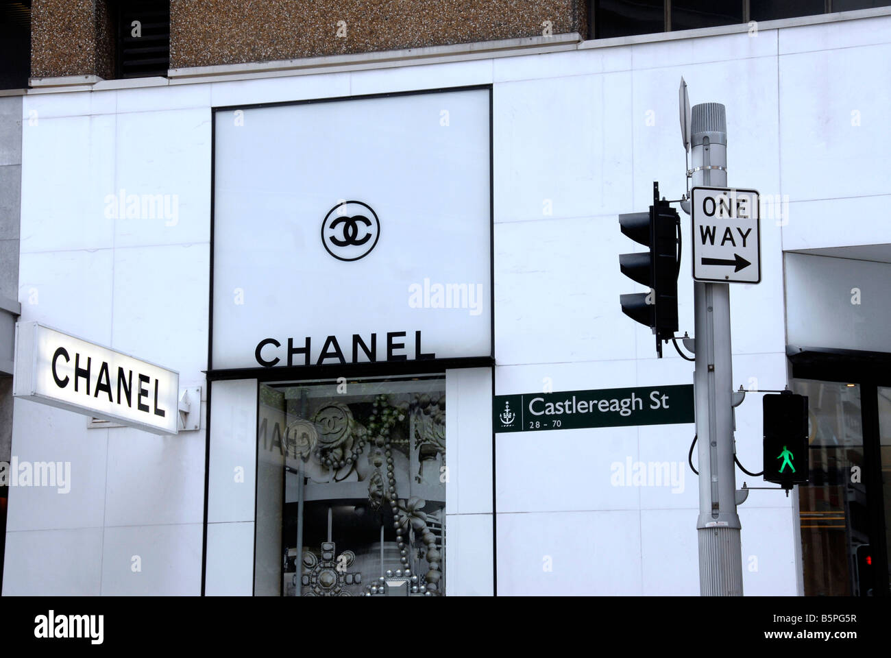 Chanel Logo High Resolution Stock Photography and Images Alamy