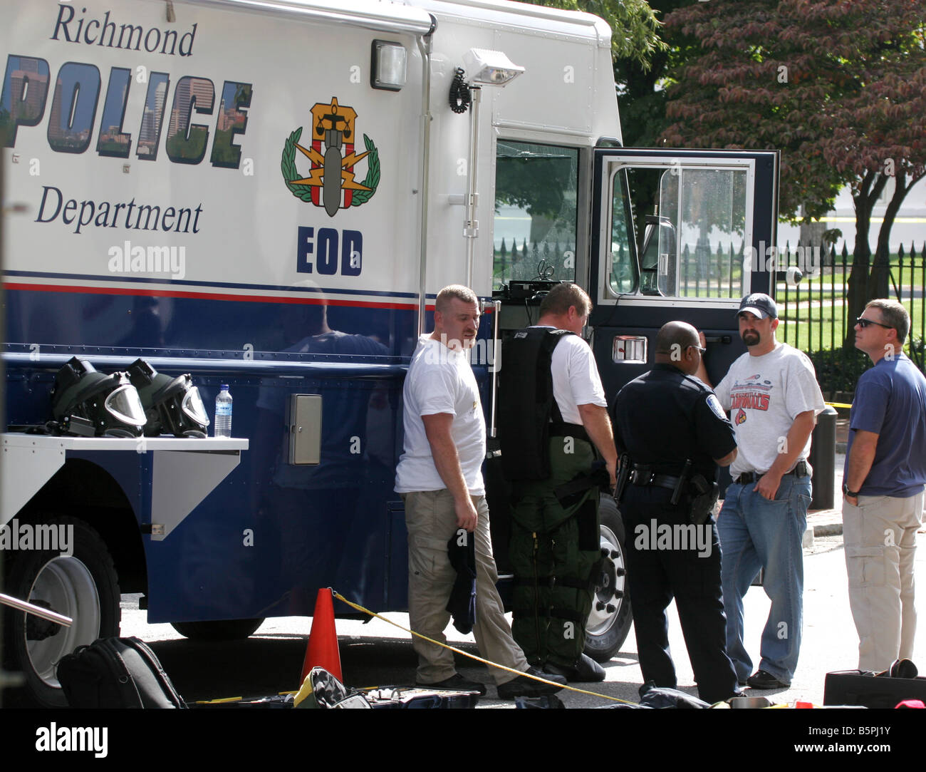 Bomb squad check on a suspicious package near a courthouse in virginia Stock Photo