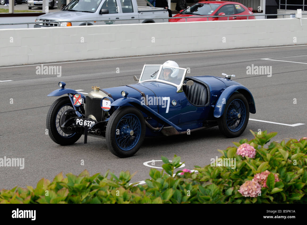 Malcolm Pratt driving his 1930 Riley Brooklands at the VSCC Autumn ...
