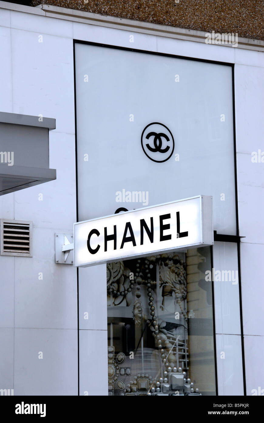 Chanel shop, Castlereagh street, Sydney, Australia Stock Photo - Alamy
