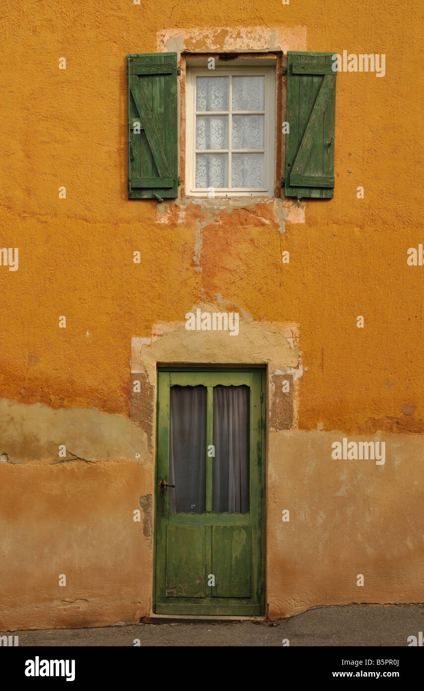 Ochre painted house hi-res stock photography and images - Alamy