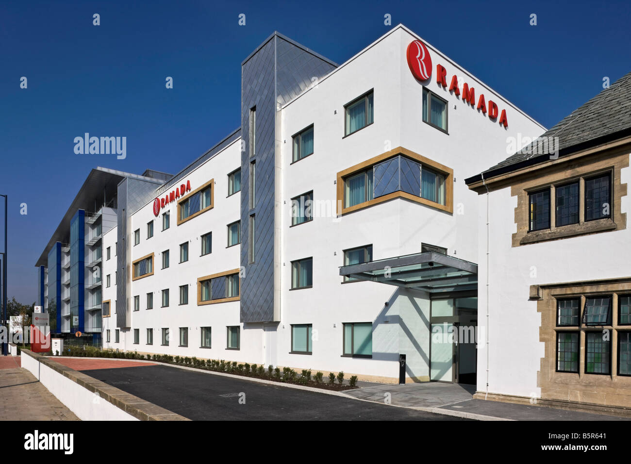Ramada London Heathrow Bath Road Cranford Stock Photo Alamy