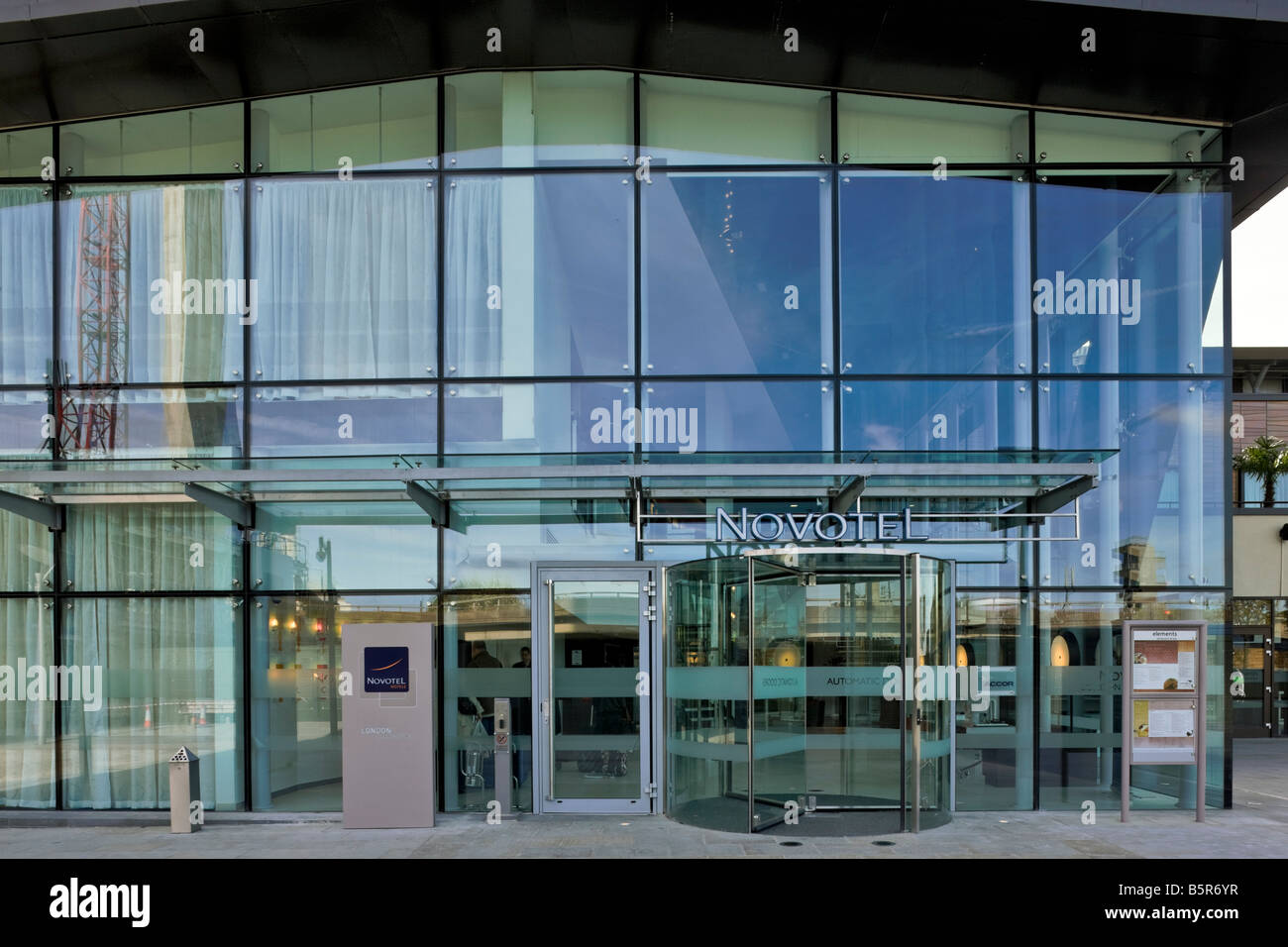 Novotel Hotel in Paddington Stock Photo Alamy