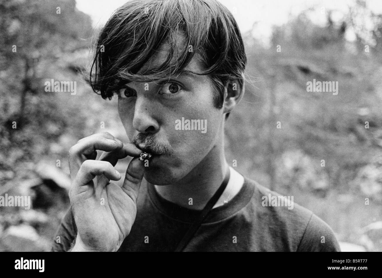 Smoke a toke hi-res stock photography and images
