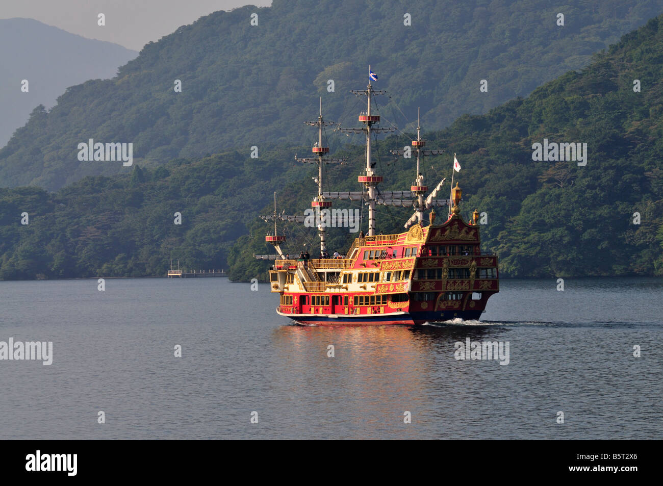 Hakone Sightseeing Cruise ship 'Royal' sailing on Lake Ashi, Hakone, Japan Stock Photo