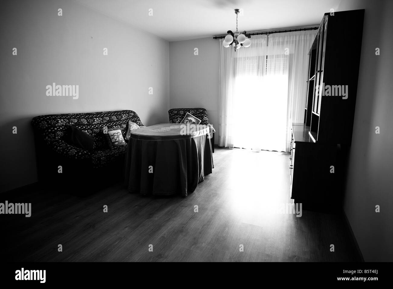 Couch inside Black and White Stock Photos & Images - Alamy