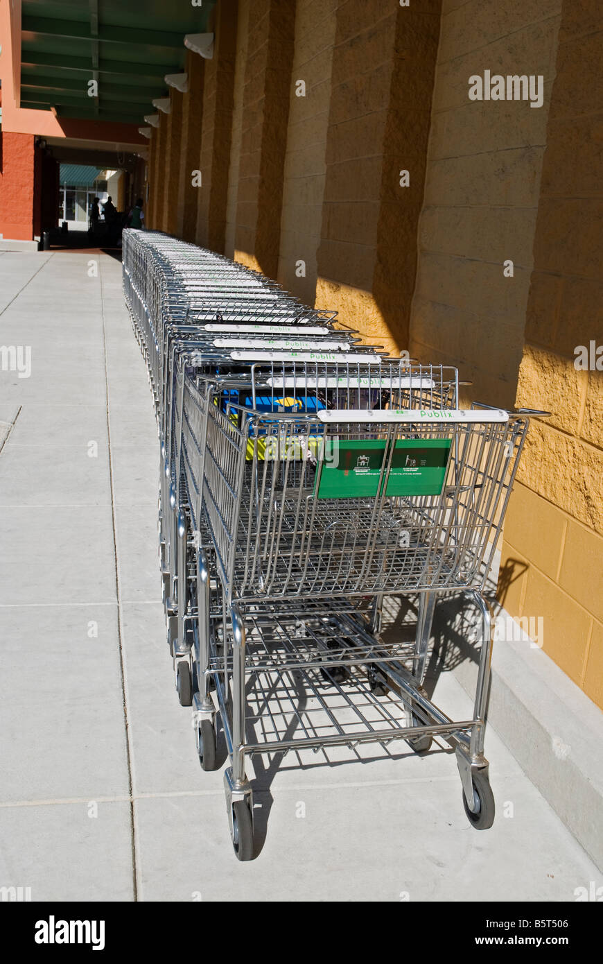 Line up shopping carts in hires stock photography and images Alamy