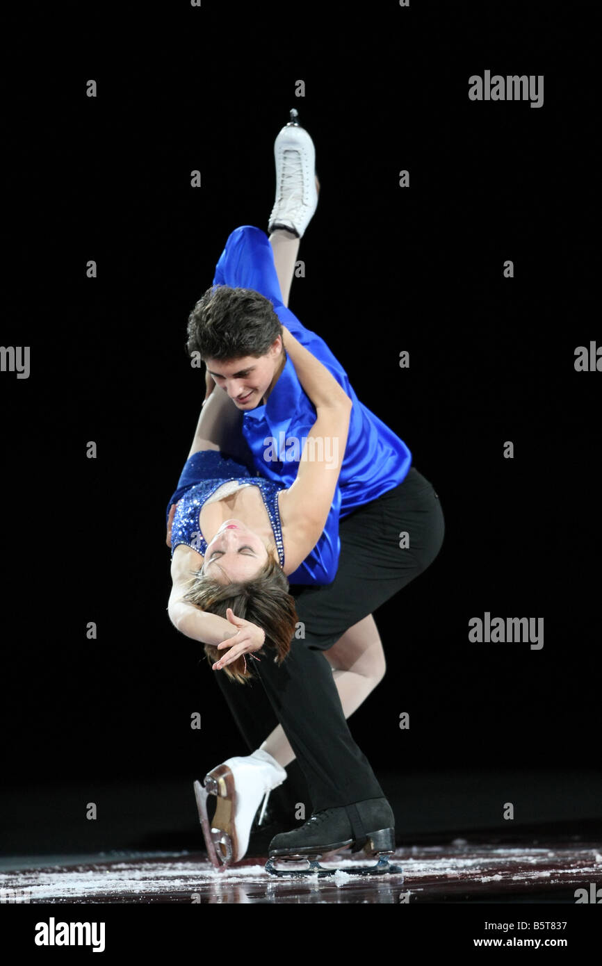 Vanessa Crone and Paul Poirier of Canada skate in the Gala show at 2008