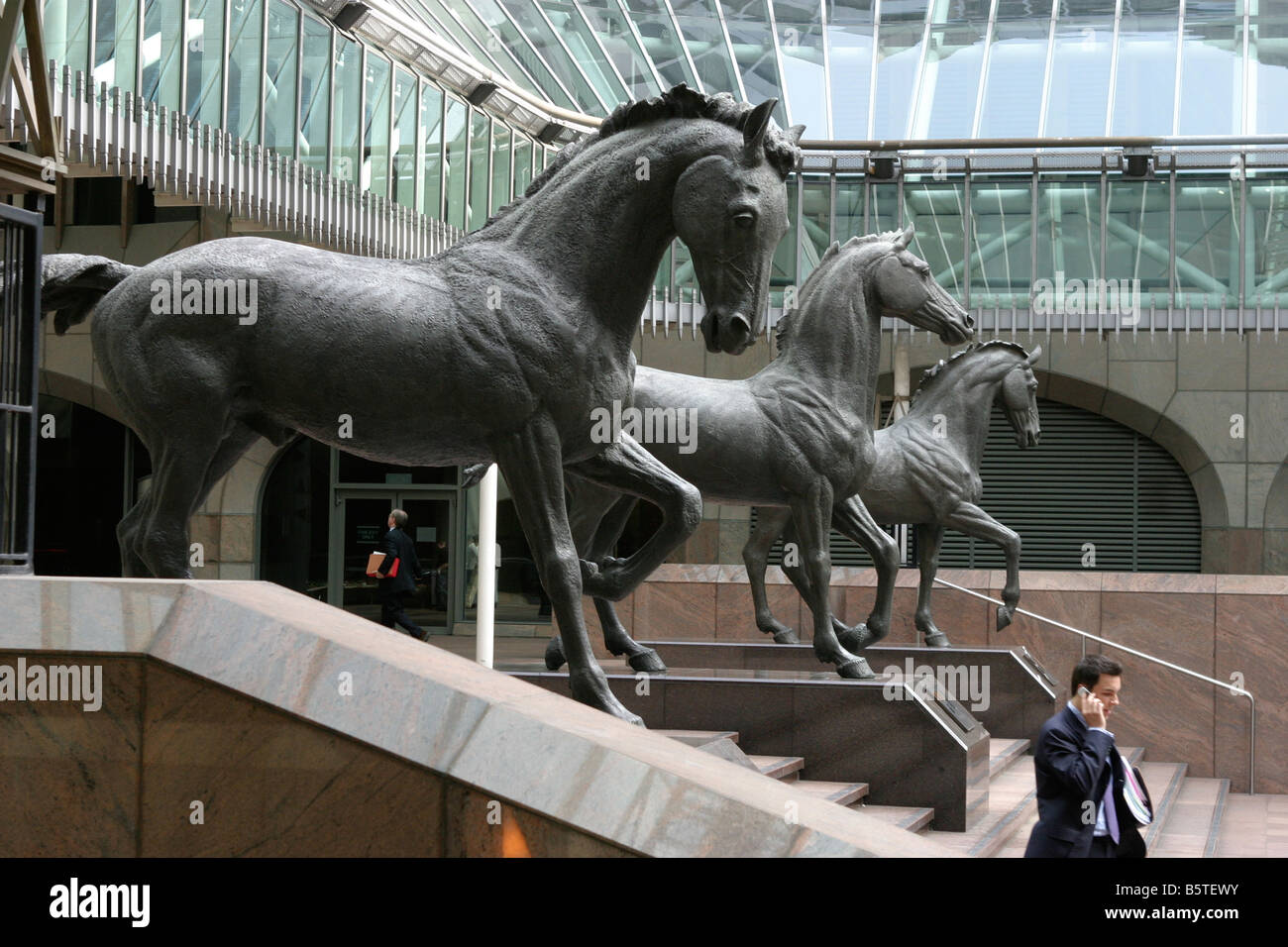 Mincing lane sculpture hires stock photography and images Alamy