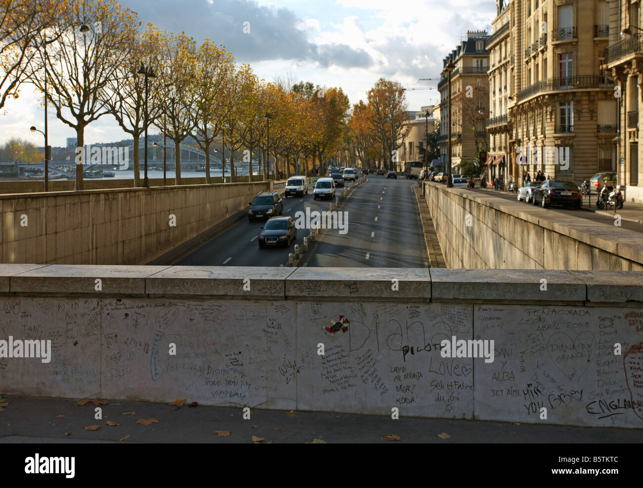 Wall above the Alma Tunnel Paris France Stock Photo Alamy Wall above the Alma Tunnel Paris France Stock Photo Alamy
