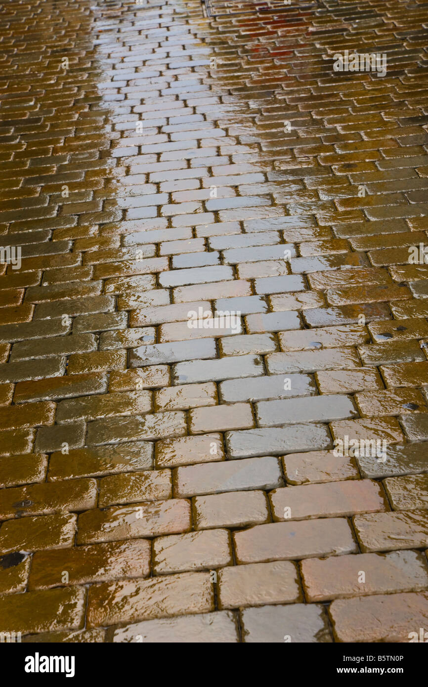 Wet brick hires stock photography and images Alamy