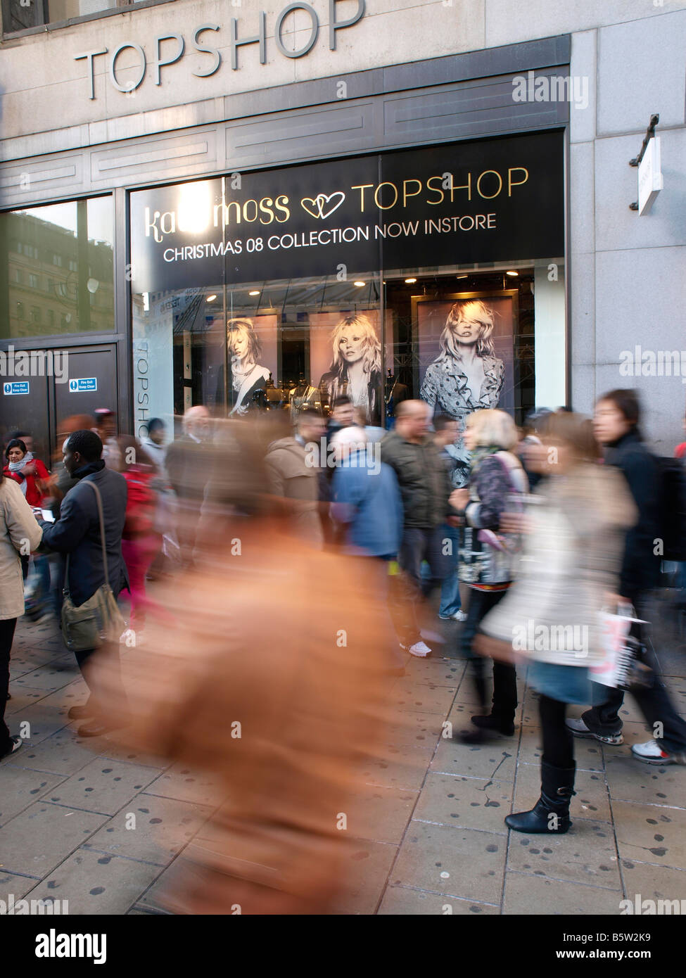 Busy shoppers on Oxford Street coming up to Christmas while the credit crunch bites, London England Stock Photo