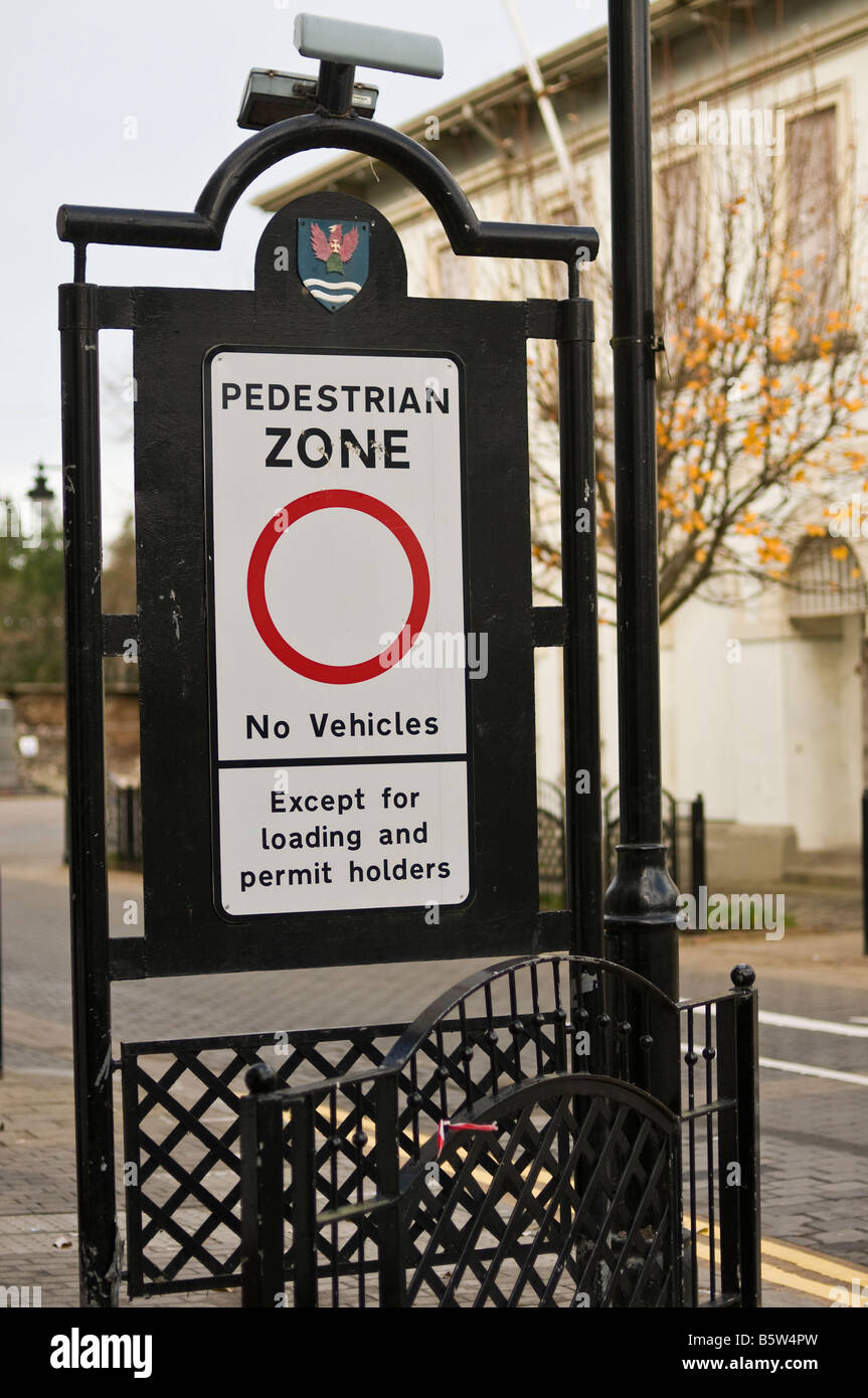 Pedestrian Zone sign in Antrim Town Centre Stock Photo Alamy
